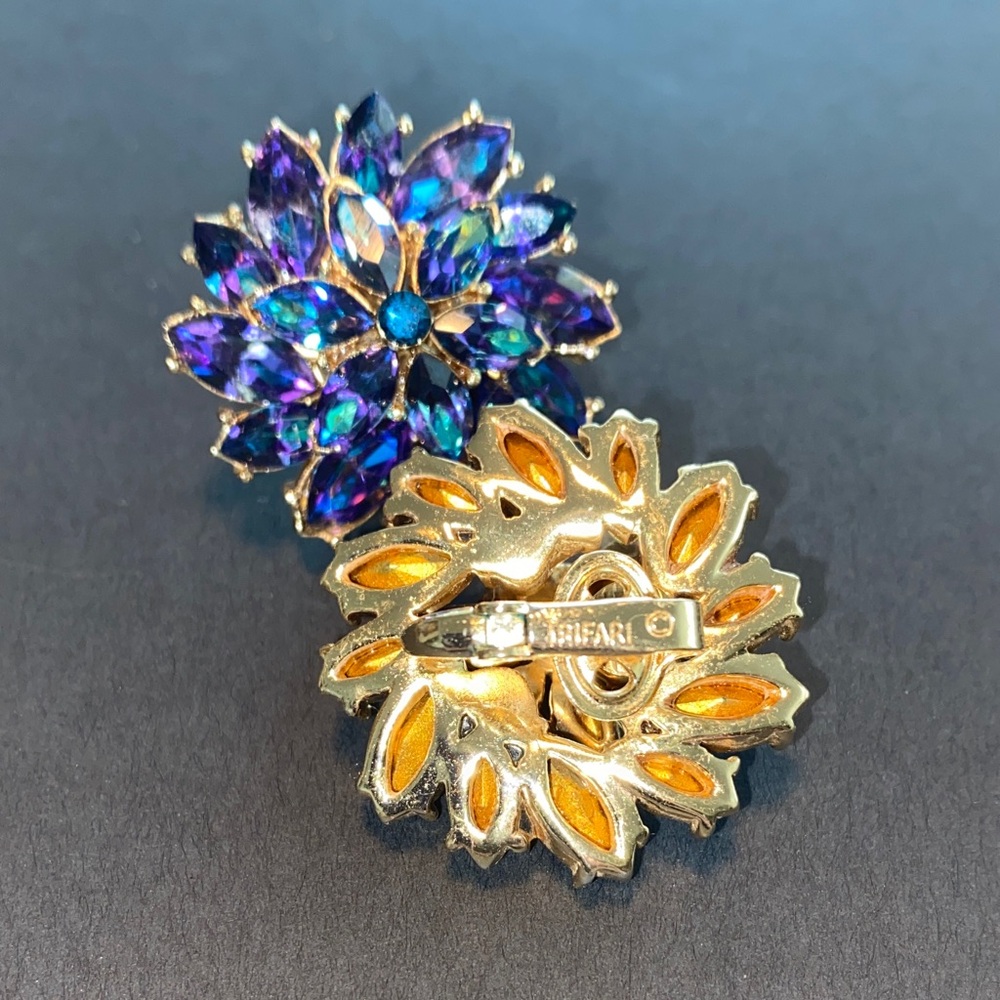 VTG Crown Trifari Dazzling Heliotrope Rhinestone in Blue and Purple - Picture 3 of 4